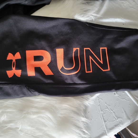 Under Armour Women Black Compression Run Leggings, Size Medium (26) - Picture 6 of 7